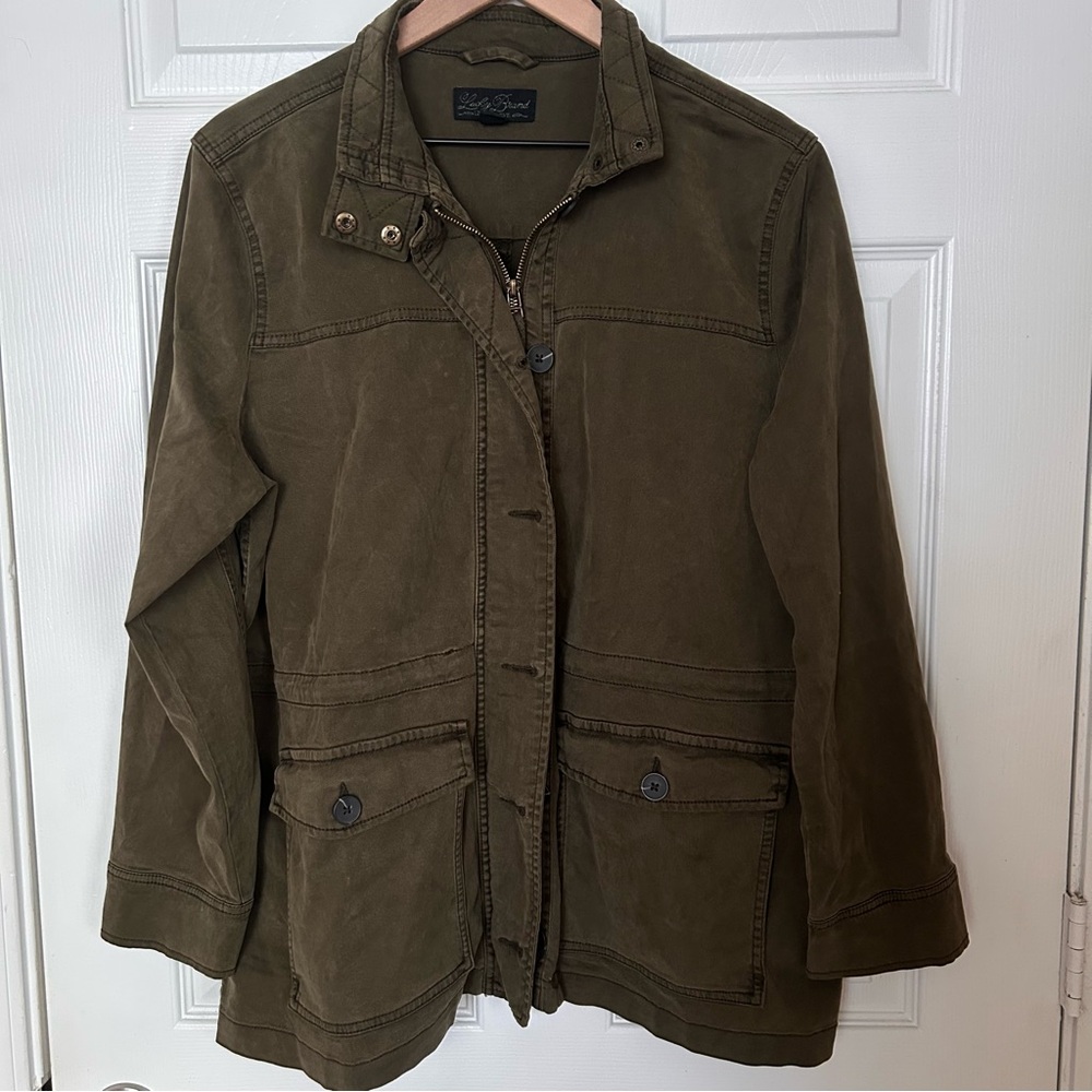 listing-status-banner